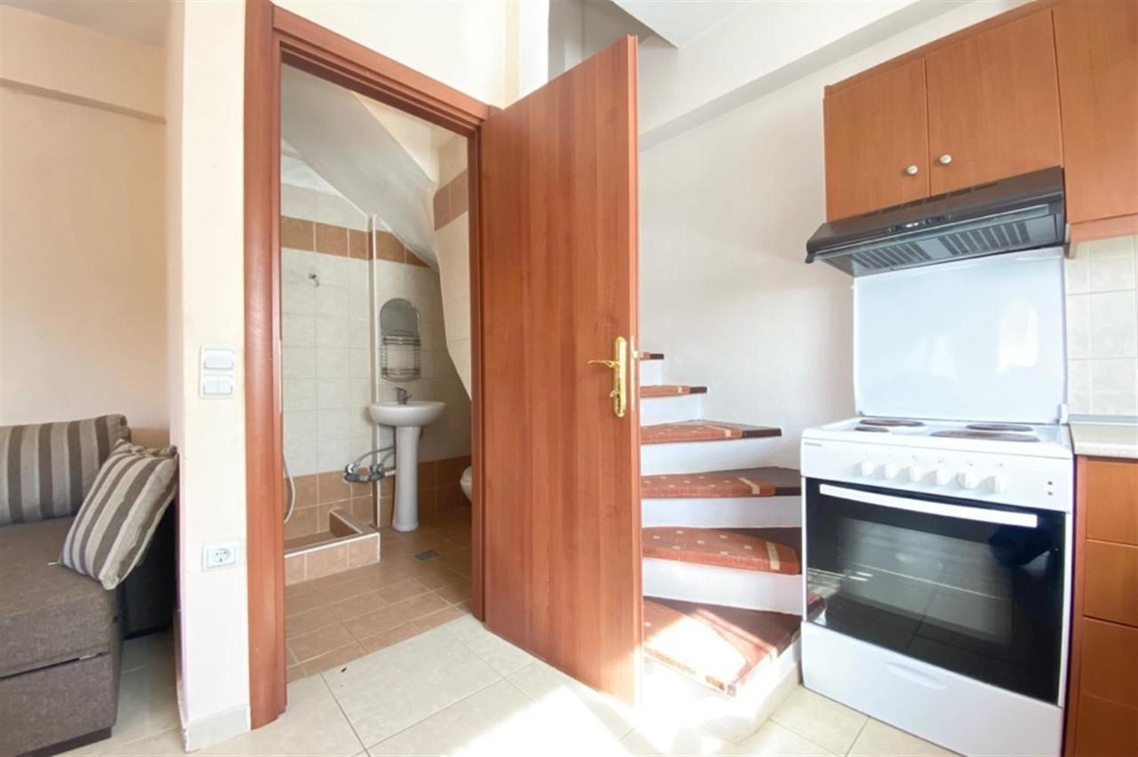 Pine Beach Holiday Home 2 Bedrooms 50 Meters To The Beach Kalyves Polygyrou Buitenkant foto